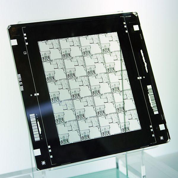 Positive & Negative Photomasks A photomask is an opaque plate with holes or transparencies that allow light to