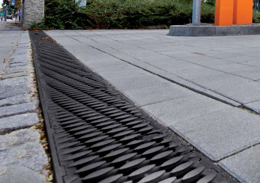 2 0 005 1 0R Product specifications Material Edge type Nominal width Resin concrete GJS cast edge 100 mm 150 mm mm 300 mm Slope type Slope invert 0.