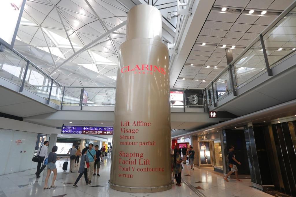 JCDecaux is most delighted to have the opportunity to work with Clarins on this innovative and interesting project.