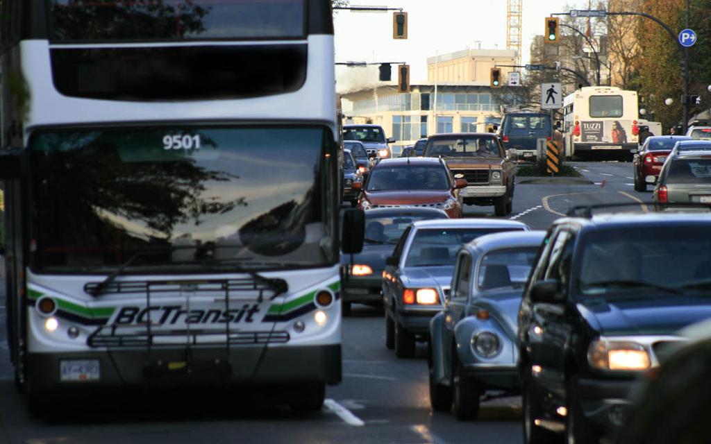 MAJOR PRIORITIES The following section presents objectives and priorities that will support BC Transit s drive to implement the Provincial Transit Plan, continue to improve our effectiveness and