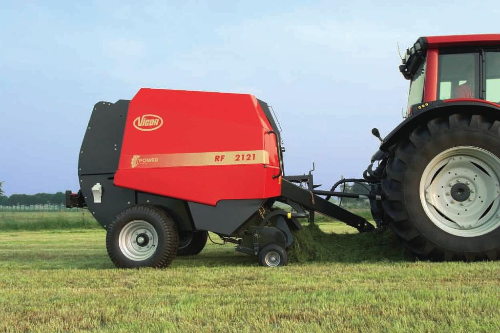 1m wide, galvanised pickup - with 61mm tine spacing on the RF 2125 - efficiently gathers the densest of swaths at high forward speeds.