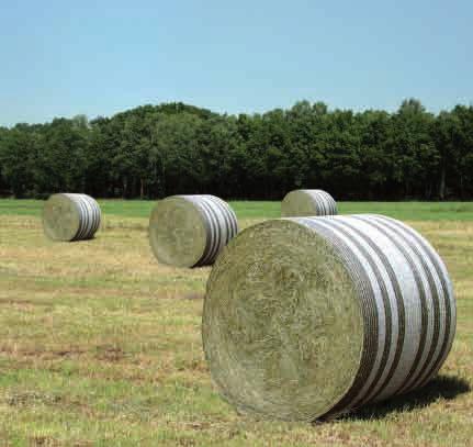 Both twines criss-cross after a few turns of the bale to ensure consistent, secure tying the result, again, is excellent transport and stacking properties to