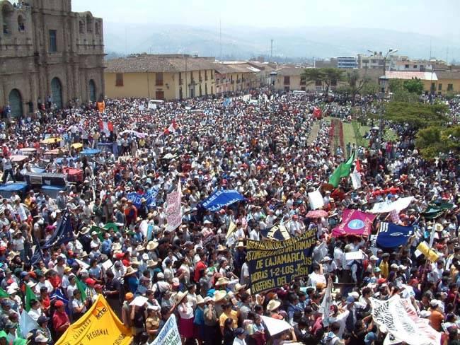Peru: 72% of conflicts related to mining industry Peru: La Defensoria del Pueblo (Public Defender s Office) May 2013: