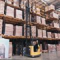 additional racking, a Double-deep configuration provides a highly space-efficient