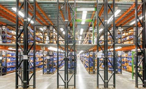 The full use of the warehouse s height is enabled, installing high racks with one or more gangway levels supported by the racks themselves.