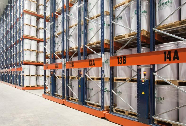 Movirack mobile pallet racking 3 Optimisation of space and increased warehouse storage capacity. 3 Direct access to each pallet.