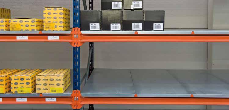 Optional components Galvanised picking shelves The most frequent combination is to fit metal shelves with Z beams.