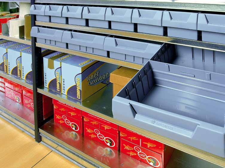 Removable plastic bins Adapted to the shelving bays, they enable small objects or