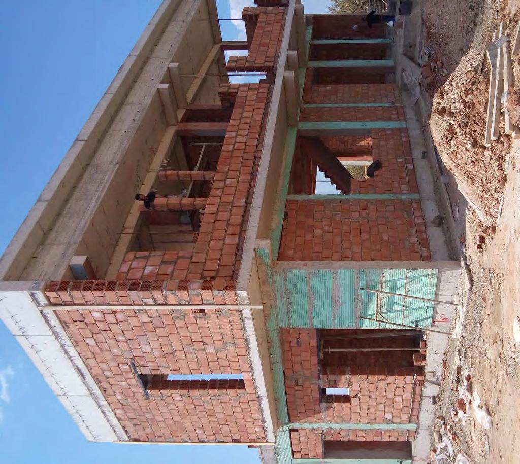 4. Brickwork Externally the structure is infilled with 25 cm cavity bricks, aligned with the columns and beams.