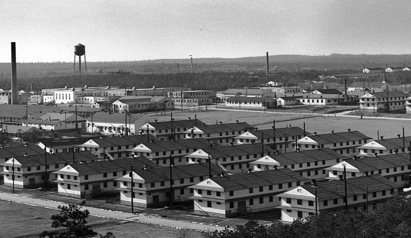 BNL History World War I - Camp Upton created as US Army training base Interwar Years Camp Upton dismantled, buildings sold at auction Civilian