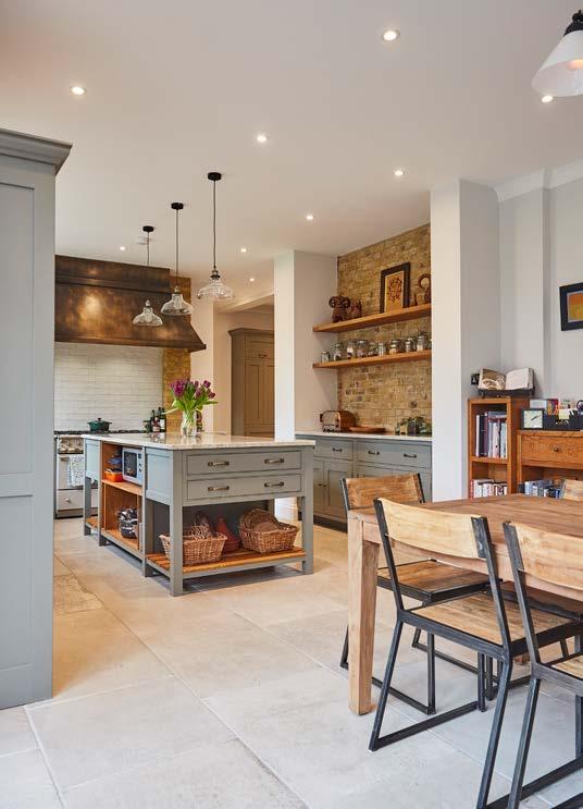 Weybridge Celebrating classic country cabinetry for the modern home, the Weybridge kitchen project combines the dusky olive tones of Little Green s Grey Moss with natural wood shelving and rustic