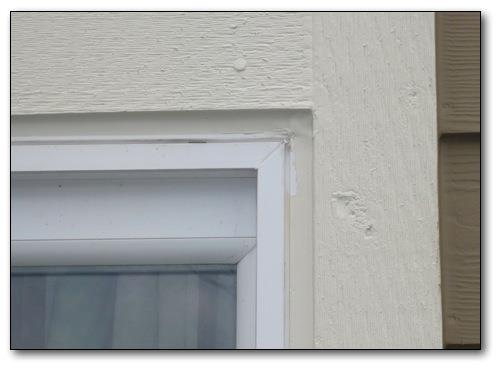 WINDOWS: DYNAMIC SEALANT JOINTS Accommodates thermal