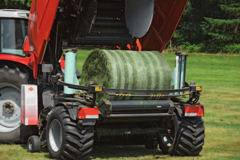HIGH-SPEED WRAPPING High Performance and Low Maintenance 7 Optimum Silage quality When wrapping with the KUHN i-bio the bale remains in the bale chamber.