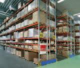 Page META 1 3 META Made in Germany, Services 1 Product range, Table of contents 2 3 META META Ex-stock fast delivery range 4 META Shelving systems 5 73 META SET Shelving 5 8 META FIX Bolted shelving