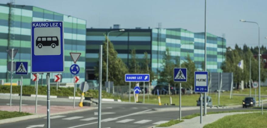 ABOUT DEVELOPER The developer of Eurohub Logistics Park is Belgian company Antwerpse Ontwikkelings en Investeringsmaatshapij (abbreviated name AOI NV) that was registered in Belgium in 1990.