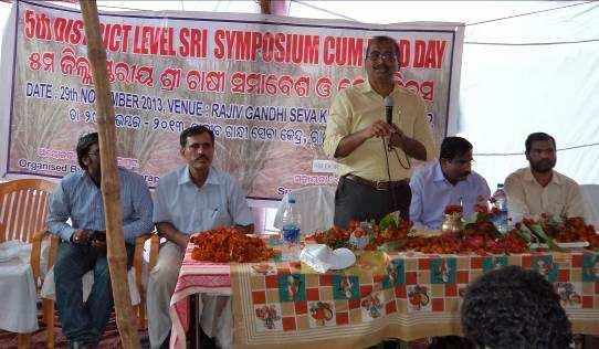 As a strategy of extension, Pragati had organised the 5 th District level Symposium on SRI in Raising Gram Panchayat in 2013 with an objective to highlight system of ragi intensification.