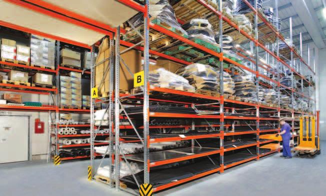 Pallet shelving systems Shelving accessories Angle and depth supports Lightweight angle support With side and rear raised edges as safety stop, supplied disassembled. Load 2 kg (per pair).