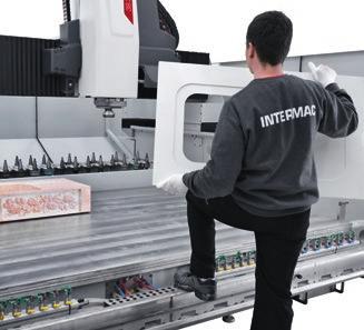 MASTER SERIES The size of the work table is optimised for all production requirements.