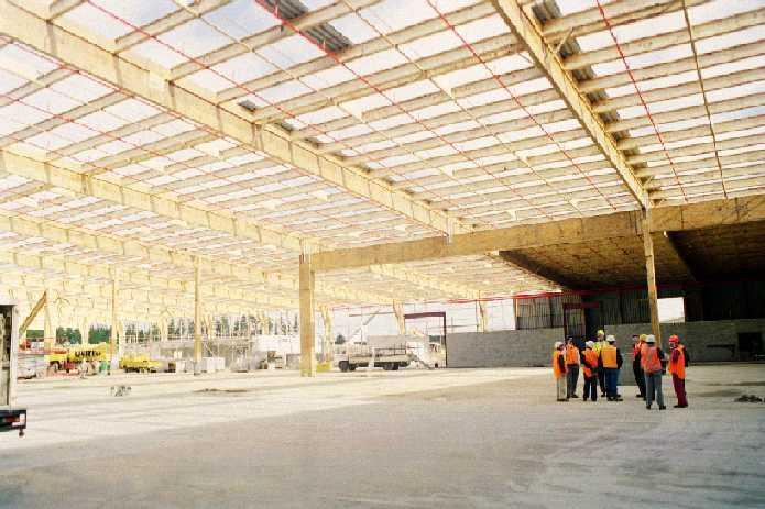 It is suited for a wide range of structural applications, including critical elements such as large span portal frames and primary or secondary beams in commercial buildings.