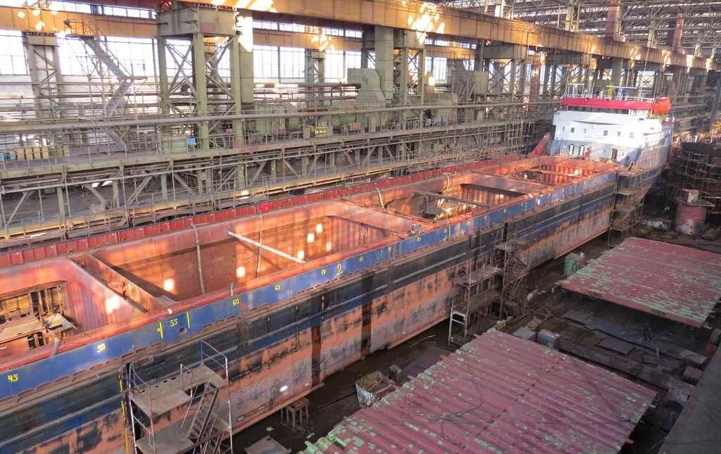 resistance of hull shape; Advantages of in hull straightening over other shipyards: controlled hull straightening with