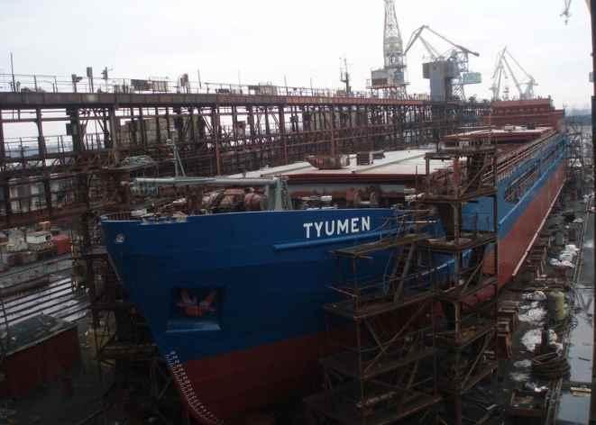 cargo coamings and superstructure,