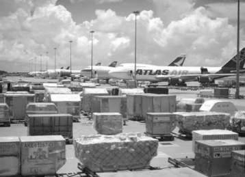 Non-Traditional Gateway Going Beyond $/kg 60% of air cargo travel time is spent at the airport¹ ~54% of healthcare freight temperature excursions occur while in possession of the airlines (product