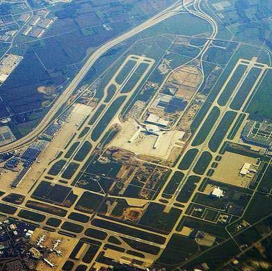 Reality Check - A Non-Traditional Approach IND 8 th largest US cargo airport 2 parallel runways & 1 crosswind 5L/23R = 11,200 ft 5R/23L = 10,000 ft 14/32 =