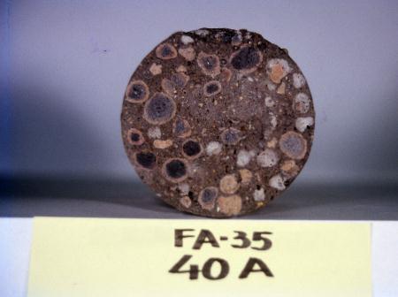 broken surface of specimen broken FA aggregate bond layers as the products of self-curing Purely-Pulled Method broken surface of specimen broken FA aggregate bond layers as the products of
