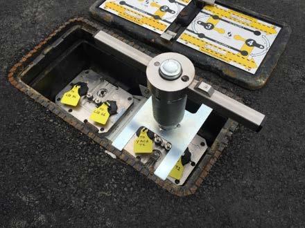 4 Replacement / Refurbishment Plans - In-ground LV Link boxes The existing in-ground link boxes on Aurora Energy s Dunedin network eliminate risks from exposure to vehicle collisions and