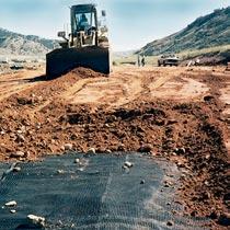 By distributing the loads over a wider area, Fornit geogrids dramatically increase the bearing capacity of subgrade