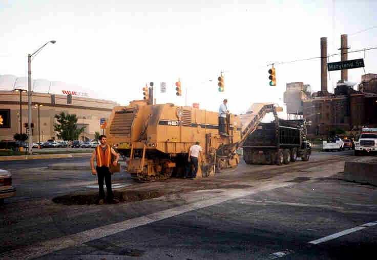 Milling Operation Rubblization Control dust and loose particles Maintain traffic during construction (unless road is closed) Do not leave longitudinal drop-off 2 in or more in depth during