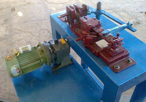 New Machines developed by DBSKKV Dapoli Semi automatic Cashew nut Sheller It has got one fixed