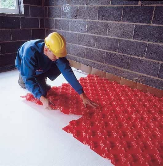 The insulation strip should be installed around all perimeter walls and fixed constructions such as columns, steps and access doors.