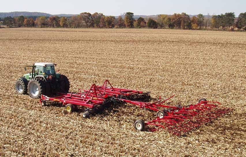 HDL100 FOLDING HARROW These and more industry leading features can be found on the McFarlane 100 Series 8bar harrow.
