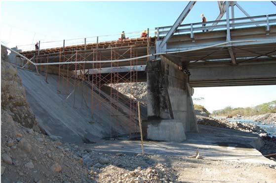 Project near completion Rio Chico Bridge David, Panama Seismic Testing of Helical Piles Seismic