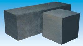 We also manufacture a series of unshaped products, such as ramming paste, cements and grouts.
