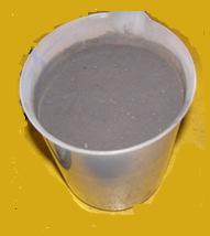 Materials A are easy to fluidize. A typical example is fluidized bed cracking catalyst.