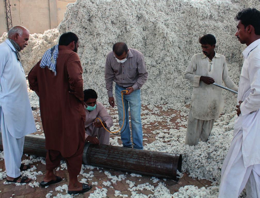Consumers, brands and retailers are becoming increasingly conscious about issues such as chemical and water use, child labour, gender inequality, low wages and other risks linked to the cotton