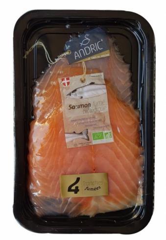 This ready to cook product comprises salmon fillet with skin in a dill sauce seasoned with Mediterranean herbs and retails in a 280g pack including a baking tray and bearing cooking directions.