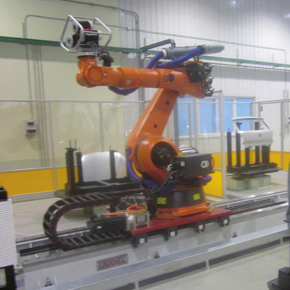 Closure inspection using turntables and a slider rail to access multiple parts. Depending on the type of object, the two-robot cell can measure up to 600 points per part.