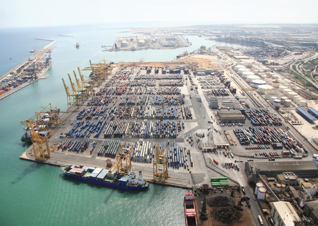 Modern Container Terminal Operations in container handling