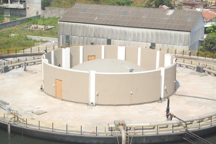PHOTO: VIEW OF MEMBRANE GAS DOME OF 30