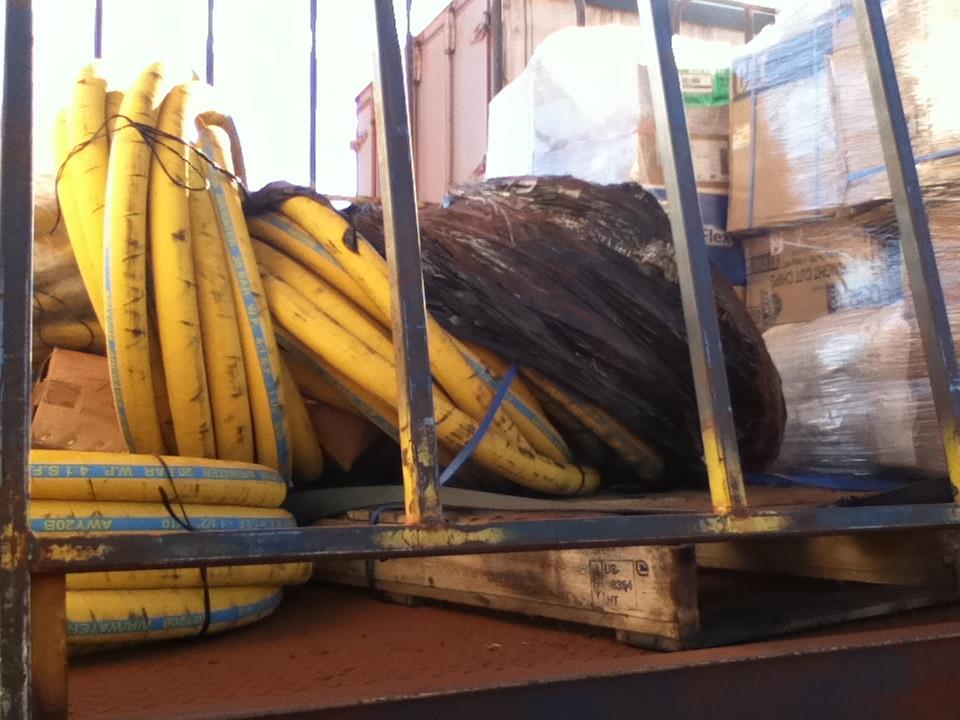 8 Hoses All supplied hoses for transport required to be strapped / restrained to pallets for