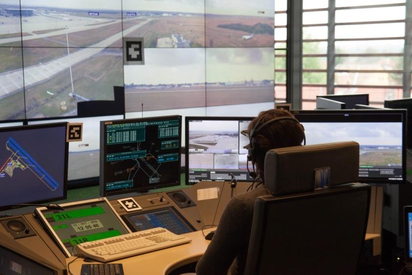 NLR-TP-2017-298 July 2017 1 Introduction Remote tower concepts are finding their way to Air Traffic Control (ATC) operations of European airports.