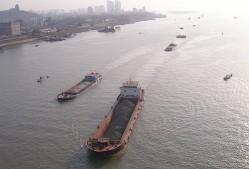 The Yangtze may soon flow with LNGpowered vessels London, Nov.