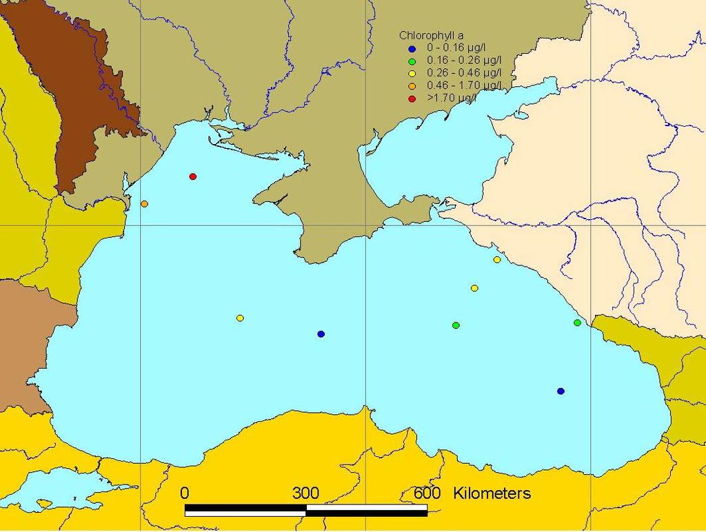 Figure 5: Mean summer surface concentrations of chlorophyll-a in the Black Sea (1995-2002, May -Sep, 0-10 m).