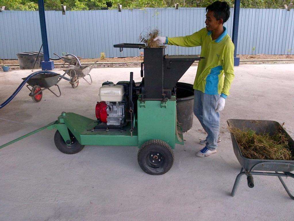 The functions or this machines is to shred green waste into