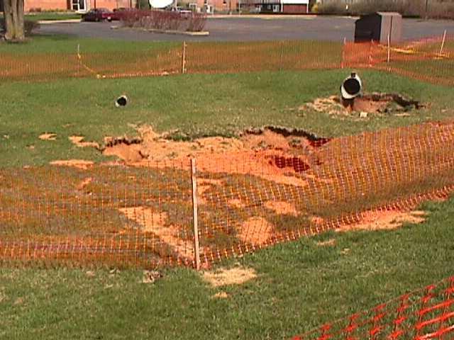 STORMWATER, SOILS & SINKHOLES Red: Closed