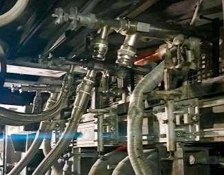 Oxy-fuel burner system underport firing Regulating