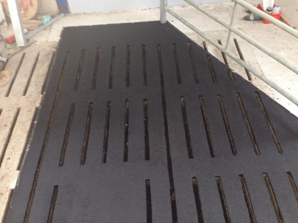 With much work and testing they have achieved the ultimate in cow welfare with the development of a very strong anti-slip, seamless rubber screed, for milking parlours, collecting